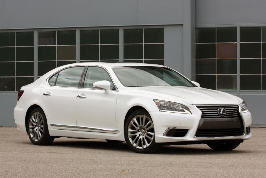  Lexus LS600h L 2013 года  (фото 24 из 45)